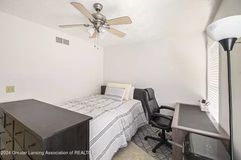 Bedroom - 4538 Bison Dr, Holt, MI 48842 photo 3 of 5