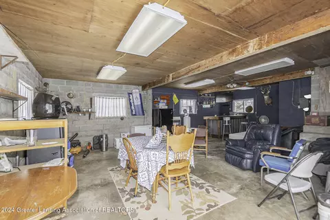 605 S Maple Ave, Maple Rapids, MI 48853 photo 17