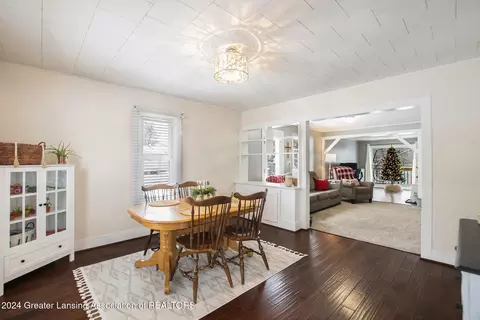 605 S Maple Ave, Maple Rapids, MI 48853 photo 4
