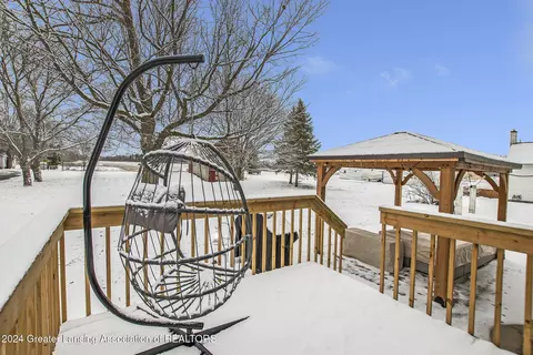605 S Maple Ave, Maple Rapids, MI 48853 photo 15