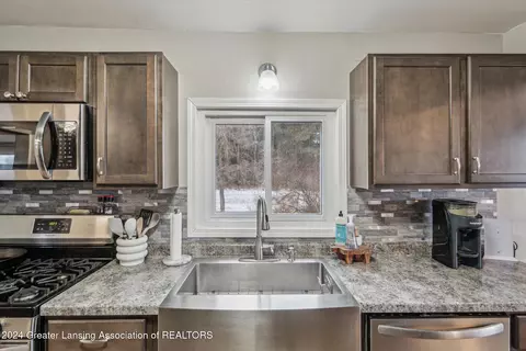 Kitchen - 1798 E Maple Rapids Rd, Saint Johns, MI 48879 photo 2 of 4