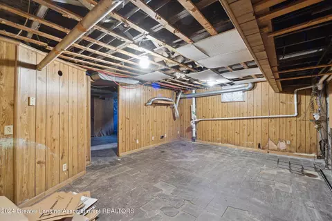 210 E Williams St, Owosso, MI 48867 photo 13