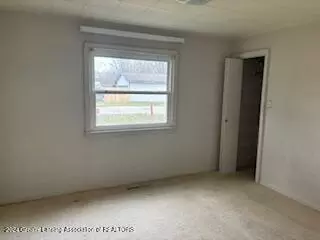 Bedroom - 814 Division Rd, Owosso, MI 48867 photo 1 of 2