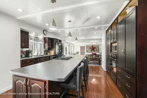 Kitchen - 13800 Hamersley Dr, Bath, MI 48808 photo 2 of 4