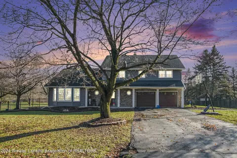 Exterior - 13800 Hamersley Dr, Bath, MI 48808 photo 2 of 7