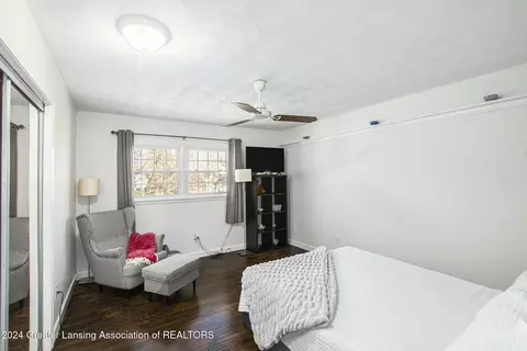 Bedroom - 13800 Hamersley Dr, Bath, MI 48808 photo 3 of 3