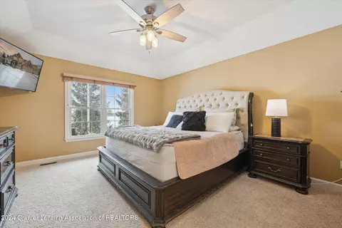 Bedroom - 12742 Ospreys Way, Dewitt, MI 48820 photo 1 of 8