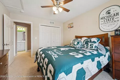 Bedroom - 12742 Ospreys Way, Dewitt, MI 48820 photo 4 of 8