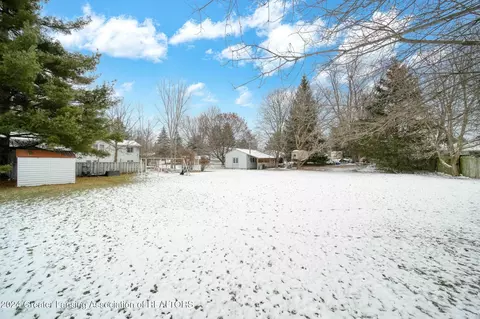 Exterior - 3325 Luroma Dr, Dewitt, MI 48820 photo 6 of 8