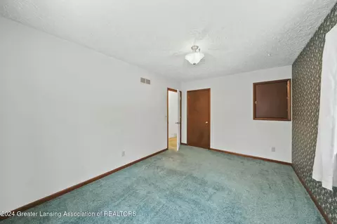 Bedroom - 3325 Luroma Dr, Dewitt, MI 48820 photo 2 of 4