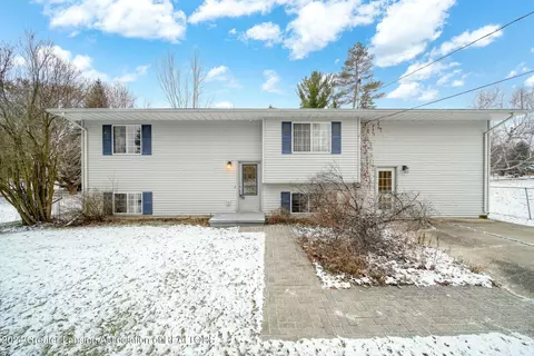 3325 Luroma Dr, Dewitt, MI 48820