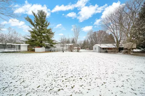 Exterior - 3325 Luroma Dr, Dewitt, MI 48820 photo 7 of 8