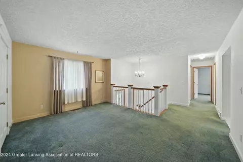 Entry Way - 3325 Luroma Dr, Dewitt, MI 48820 photo 2 of 7