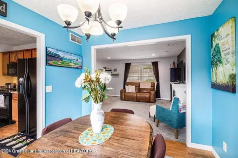 7619 Taragreen Dr, Lansing, MI 48917 photo 8