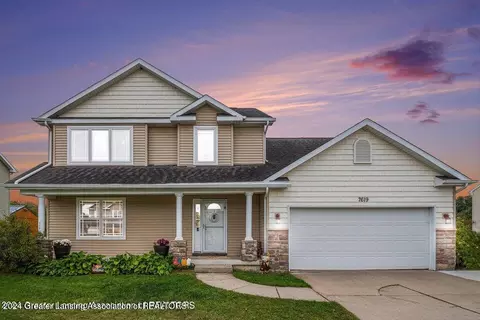 7619 Taragreen Dr, Lansing, MI 48917 photo 2