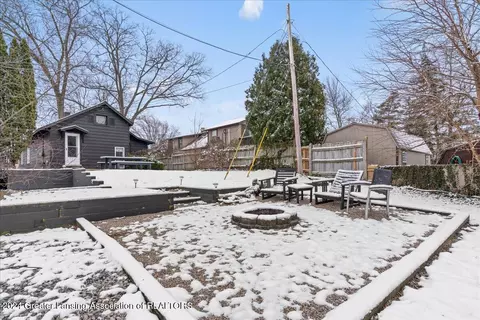 Exterior - 6239 W Reynolds Rd, Haslett, MI 48840 photo 7 of 11