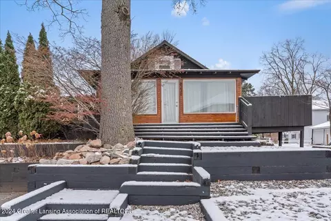 Exterior - 6239 W Reynolds Rd, Haslett, MI 48840 photo 3 of 11