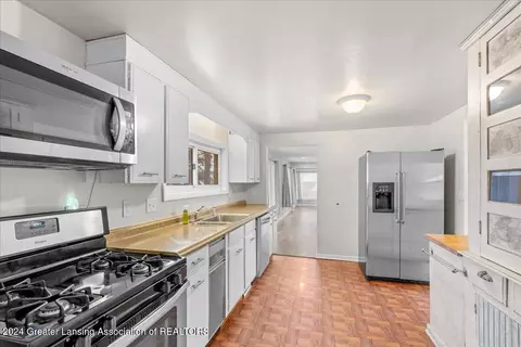Kitchen - 6239 W Reynolds Rd, Haslett, MI 48840 photo 1 of 1