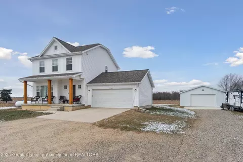 1767 E Colony Rd, Saint Johns, MI 48879