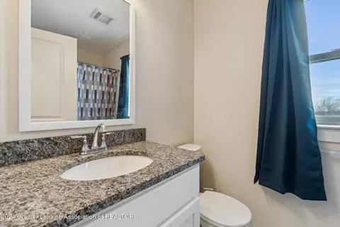 Bath - 1767 E Colony Rd, Saint Johns, MI 48879 photo 2 of 2