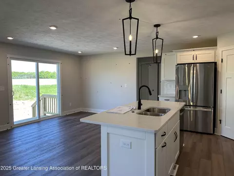 11810 Kalamata Dr, Dewitt, MI 48820 photo 5