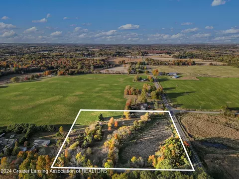 245 E Scofield Rd, Leslie, MI 49251