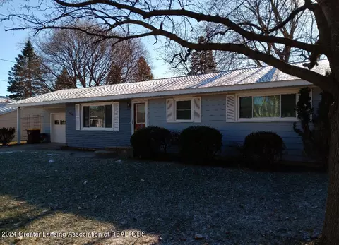 204 York Rd, Saint Louis, MI 48880