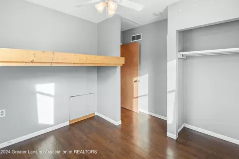 Bedroom - 108 E Gier St, Lansing, MI 48906 photo 8 of 8