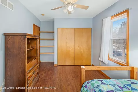 Bedroom - 108 E Gier St, Lansing, MI 48906 photo 7 of 8