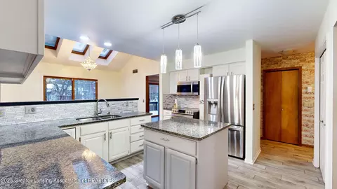Kitchen - 4122 Cornell Rd, Okemos, MI 48864 photo 4 of 5