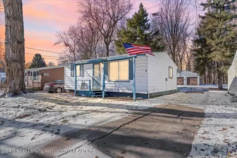 6722 Kingdon Ave, Holt, MI 48842