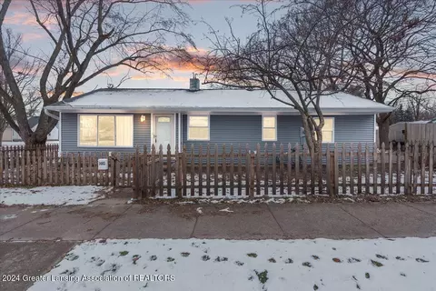 1403 Snyder Rd, East Lansing, MI 48823