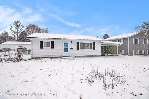 638 Irving St, Williamston, MI 48895
