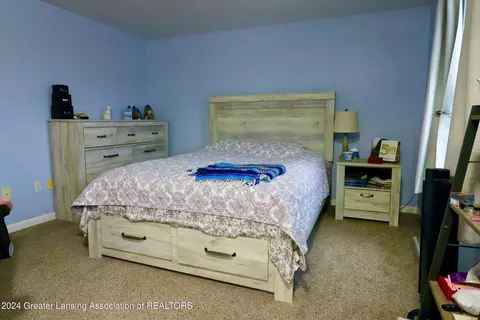 Bedroom - 6327 Beechfield Dr, Lansing, MI 48911 photo 1 of 3