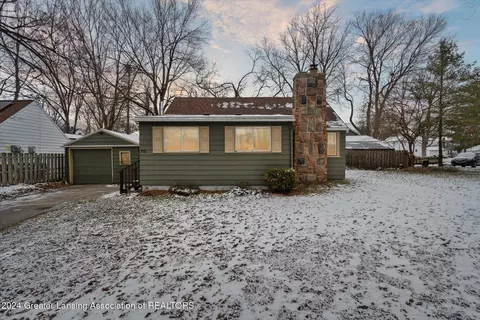 510 W Sycamore St, Mason, MI 48854