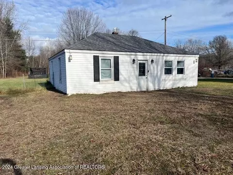 1654 Gary Rd, Montrose, MI 48457