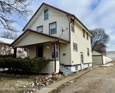 706 N Jenison Ave, Lansing, MI 48915