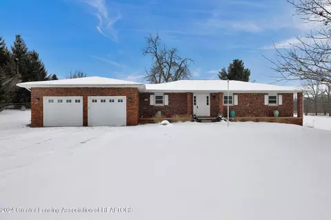 3594 Pinch Hwy, Potterville, MI 48876