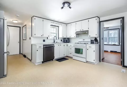 Kitchen - 490 S Nevins Rd, Stanton, MI 48888 photo 1 of 2