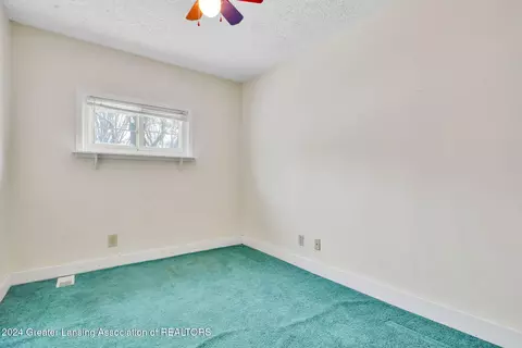 Bedroom - 5765 S Ainger Rd, Olivet, MI 49076 photo 5 of 8