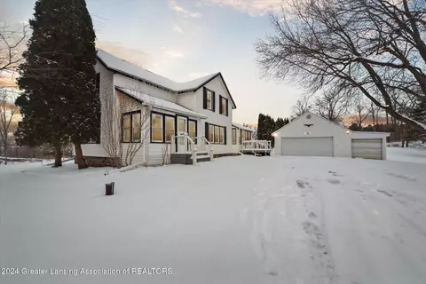5092 W Vermontville Hwy, Charlotte, MI 48813