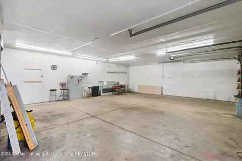 737 Johnson St, Owosso, MI 48867 photo 29