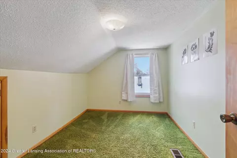 737 Johnson St, Owosso, MI 48867 photo 22