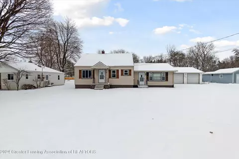 737 Johnson St, Owosso, MI 48867 photo 3