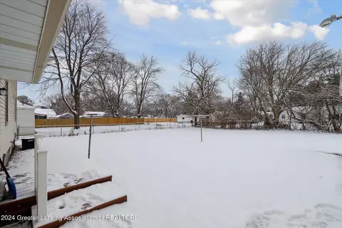 737 Johnson St, Owosso, MI 48867 photo 33