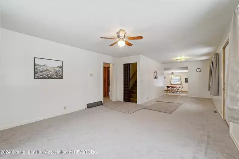 737 Johnson St, Owosso, MI 48867 photo 13