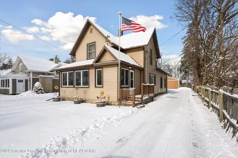 231 East Rd, Dimondale, MI 48821 photo 3