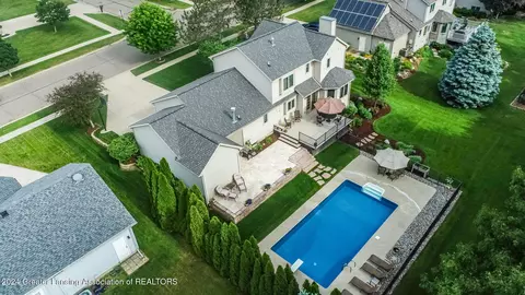 11865 Schavey Rd, Dewitt, MI 48820