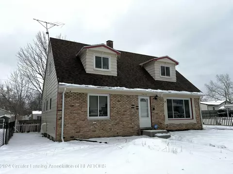3414 Lucie St, Lansing, MI 48911
