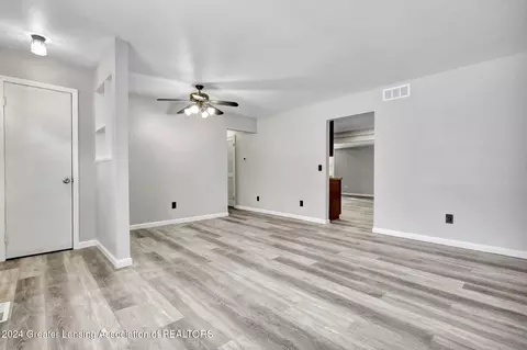 Living - 321 N Dibble Ave, Lansing, MI 48917 photo 2 of 5
